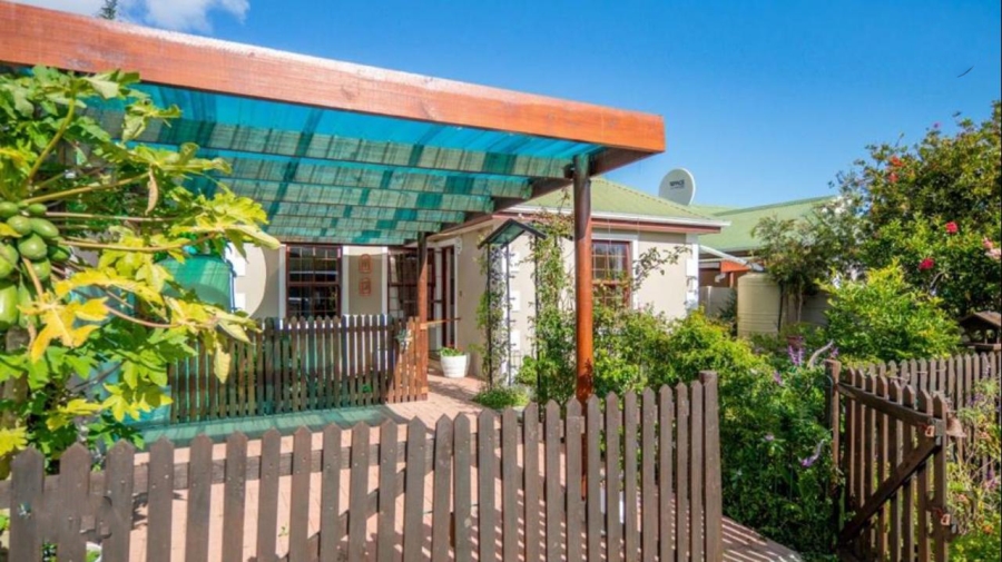 3 Bedroom Property for Sale in Milkwood Park Western Cape